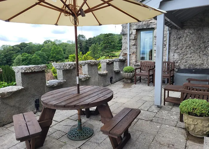 Netherwood & 3* Grange-over-Sands