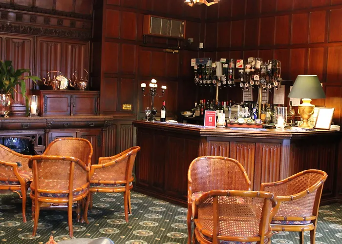 Netherwood & Hotel 3*