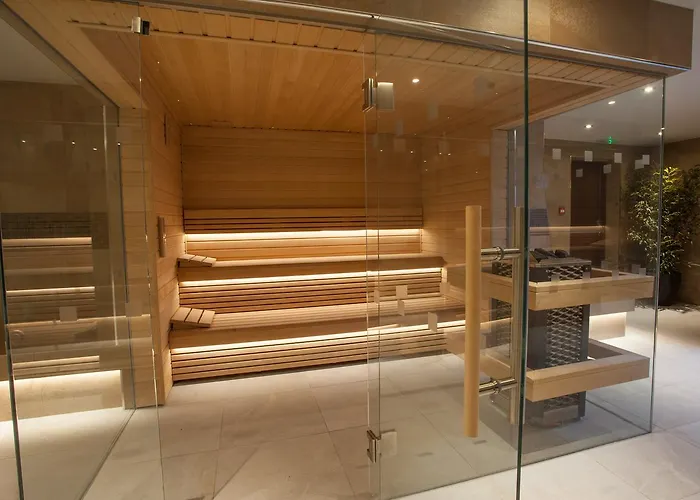 Netherwood & Hotel 3*