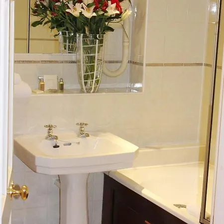 Hotel Netherwood &